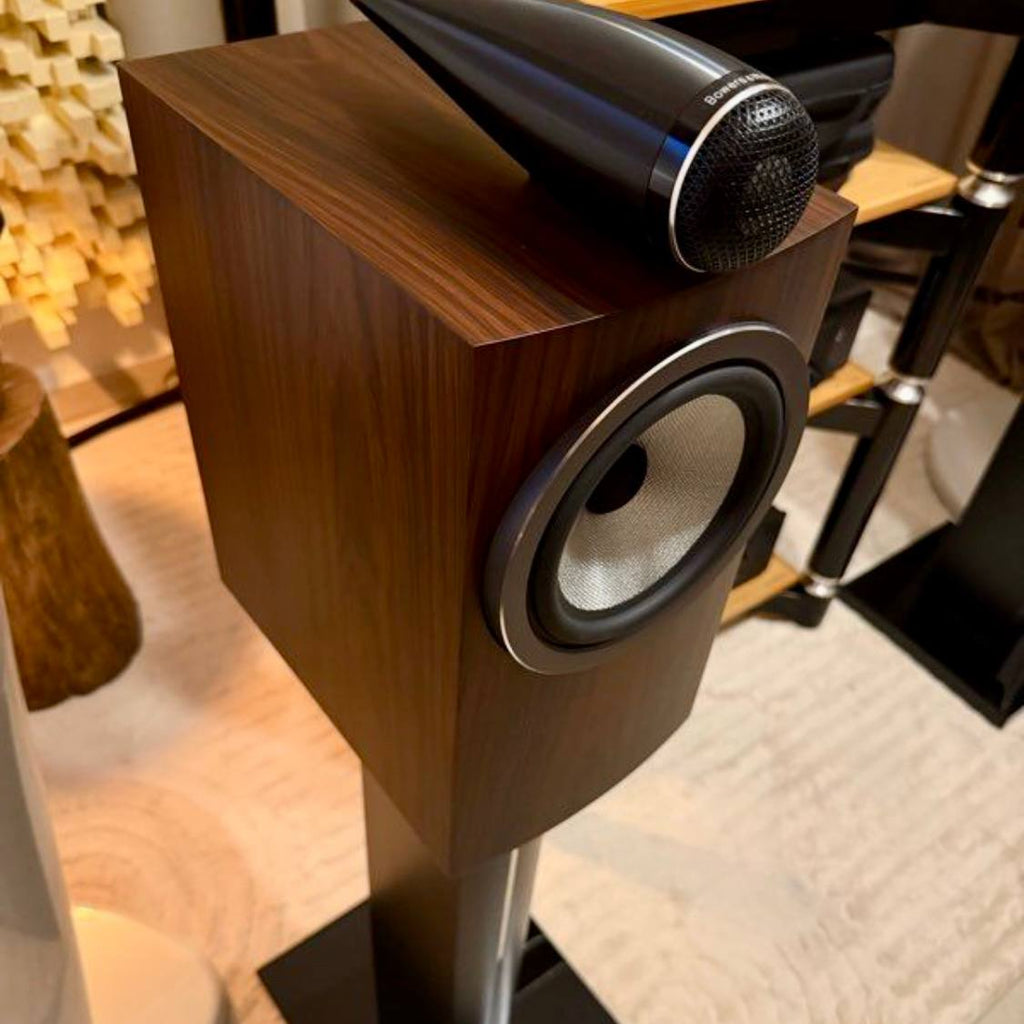 Bowers & Wilkins 705 S3 Mocha avec pieds FS-700 S3